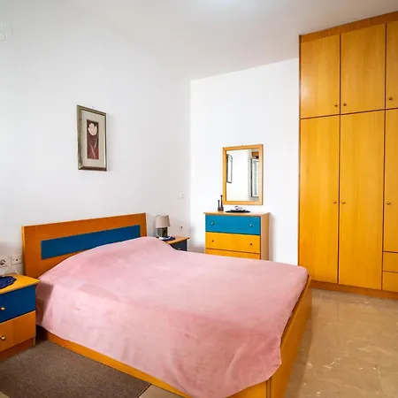 Apartment Antonis Galouzis Myrties