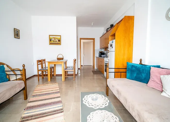 Apartment Antonis Galouzis *