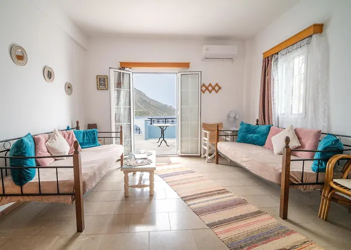 Antonis Galouzis Apartment Myrties