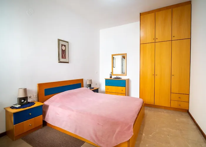 アパート Antonis Galouzis Myrties