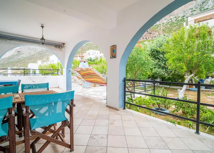 Antonis Galouzis Myrties